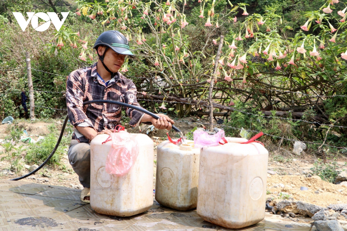 Người dân vùng cao Lai Châu lao đao vì thiếu nước sinh hoạt