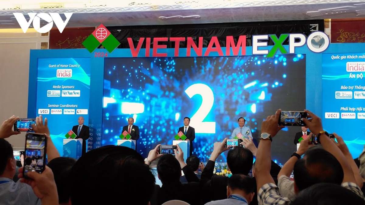 Khai mạc VIETNAM EXPO 2024 duy trì hoạt động kết nối giao thương B2B