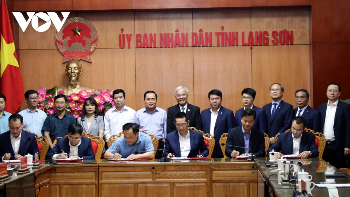 Ký hợp đồng BOT dự án cao tốc cửa khẩu Hữu Nghị - Chi Lăng