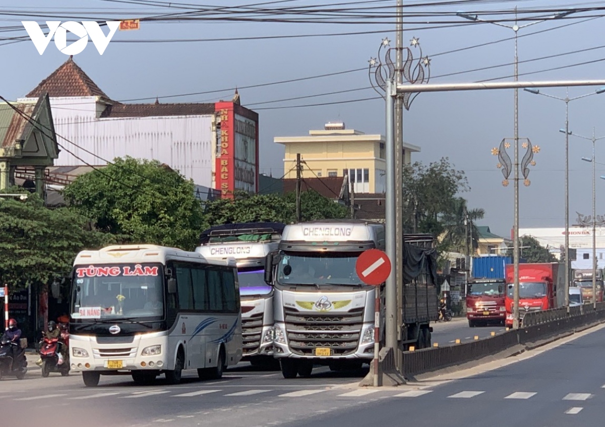 Đoàn ĐBQH Quảng Trị lên tiếng về việc phân luồng xe vào cao tốc Cam Lộ - La Sơn