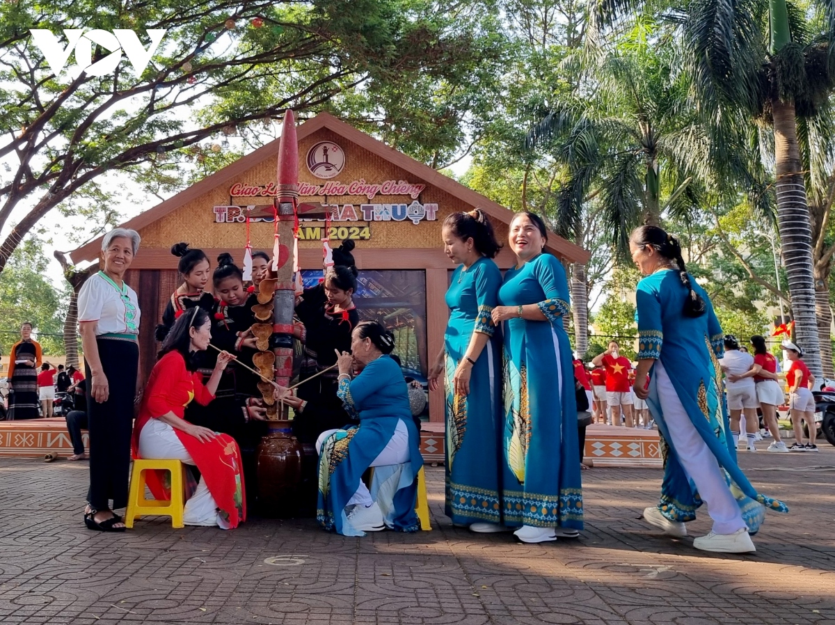 Bản sắc văn hóa Tây Nguyên níu chân du khách đến Đắk Lắk dịp nghỉ lễ