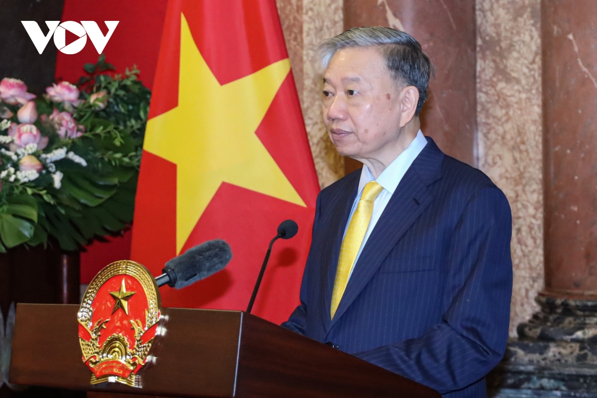 Chủ tịch nước Tô Lâm gặp mặt cán bộ Văn phòng Chủ tịch nước