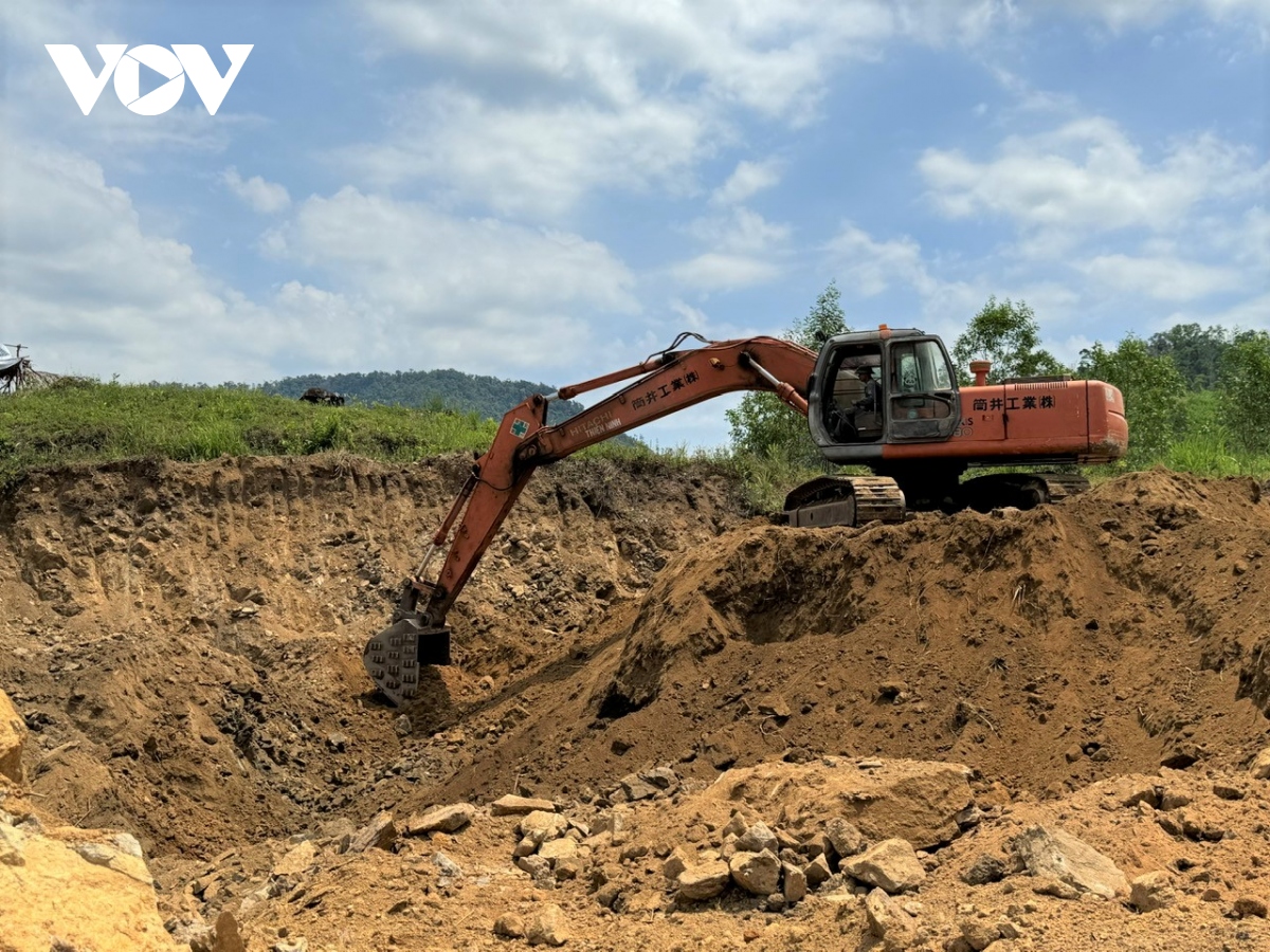 Chưa hoàn thiện hồ sơ, nhà thầu ở Đắk Lắk đã khai thác mỏ đá cho dự án cao tốc