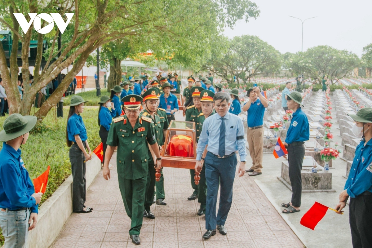 Đưa 16 liệt sĩ hy sinh tại Lào về truy điệu, an táng tại Quảng Bình