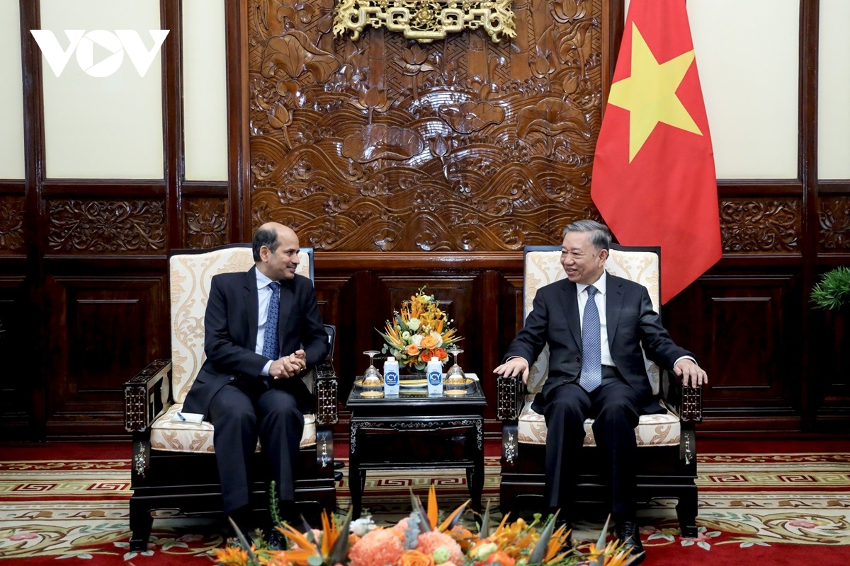 Chủ tịch nước Tô Lâm tiếp Đại sứ Ấn Độ tại Việt Nam Sandeep Arya