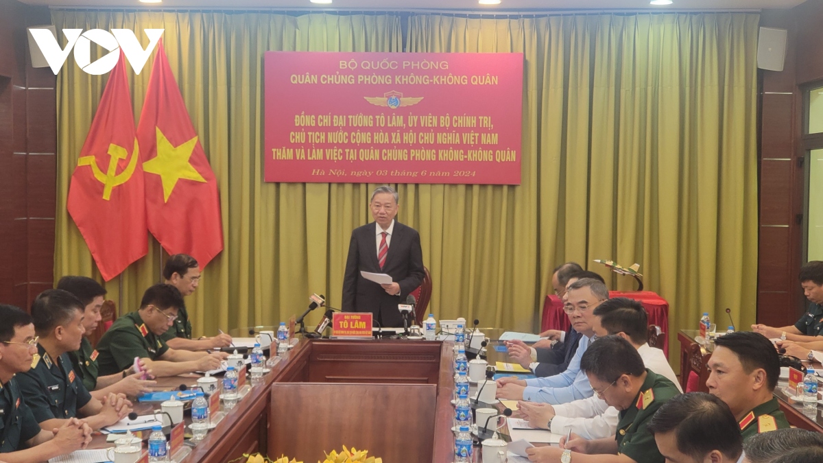 Chủ tịch nước Tô Lâm thăm và làm việc với Quân chủng Phòng không-Không quân