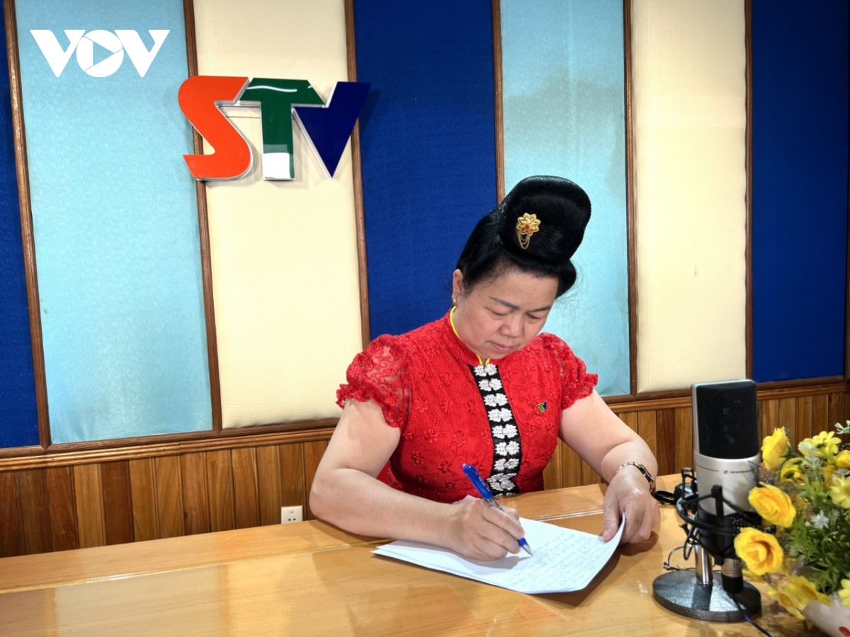 Nữ nhà báo dân tộc Thái ở Sơn La với niềm đam mê nghệ thuật