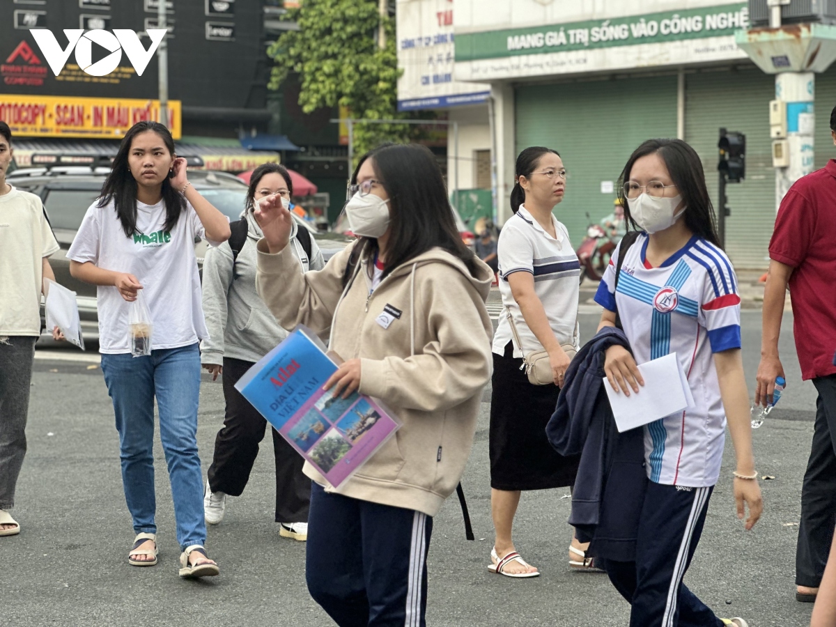 Đại học Quốc gia TP.HCM nói gì về phản ánh đề thi đánh giá năng lực có sai sót