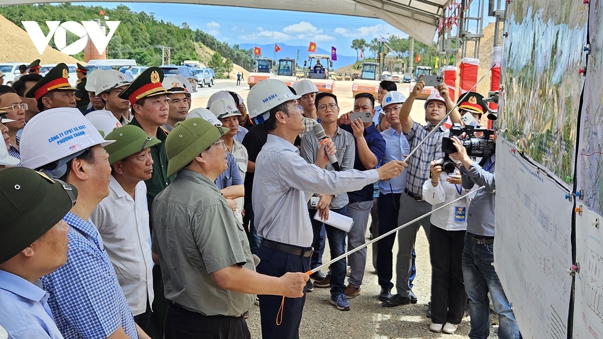 Thủ tướng Phạm Minh Chính thăm, kiểm tra một số công trình trọng điểm tại Quảng Bình