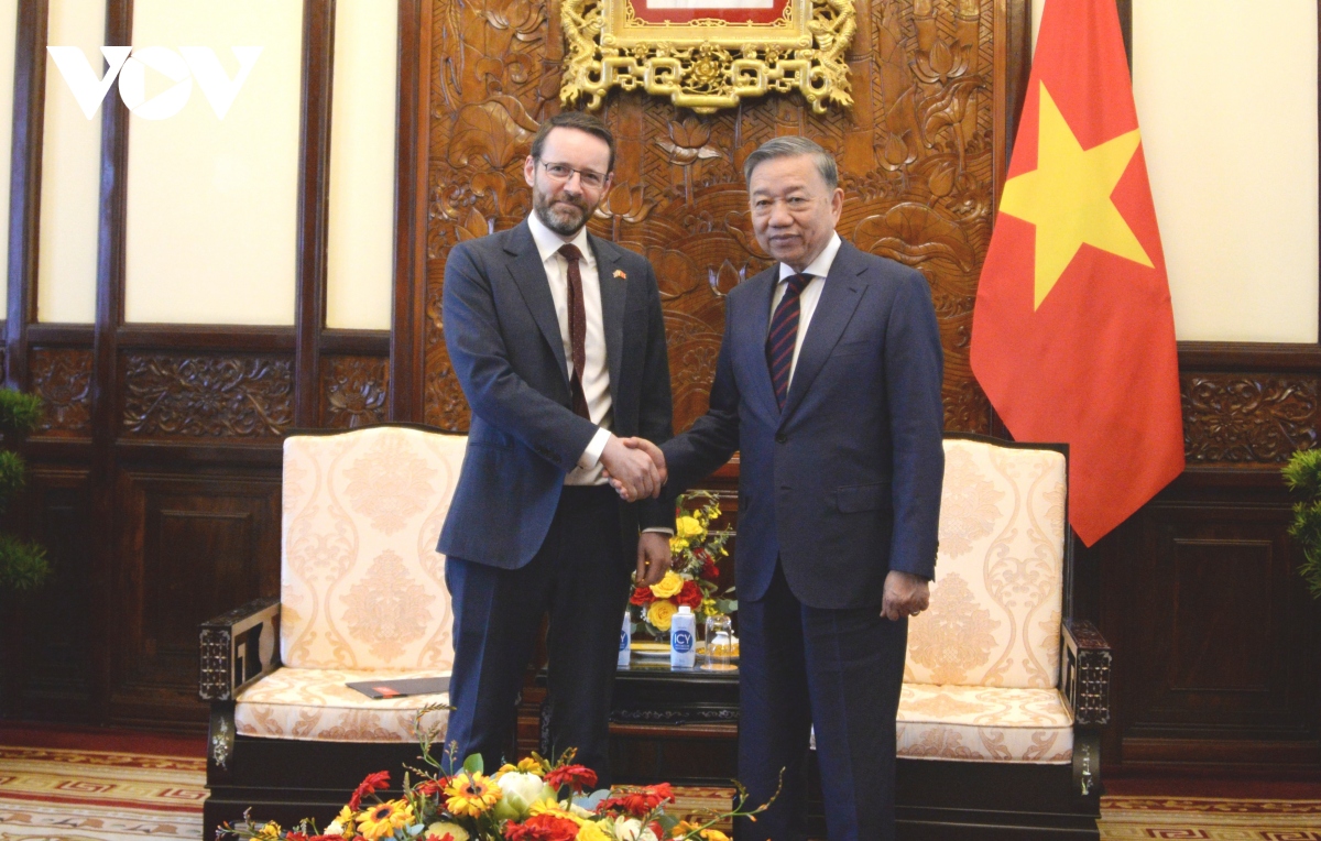 Chủ tịch nước Tô Lâm tiếp Đại sứ Vương quốc Anh tại Việt Nam