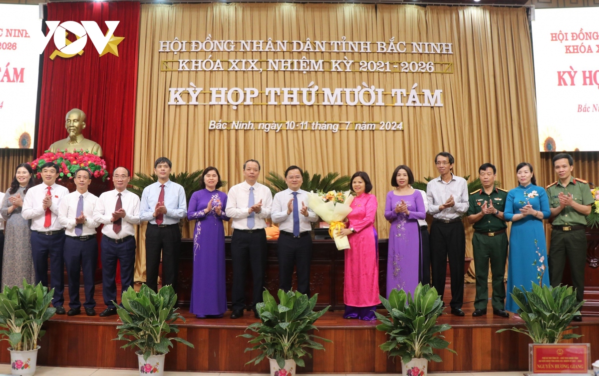 Miễn nhiệm chức Chủ tịch tỉnh Bắc Ninh đối với bà Nguyễn Hương Giang