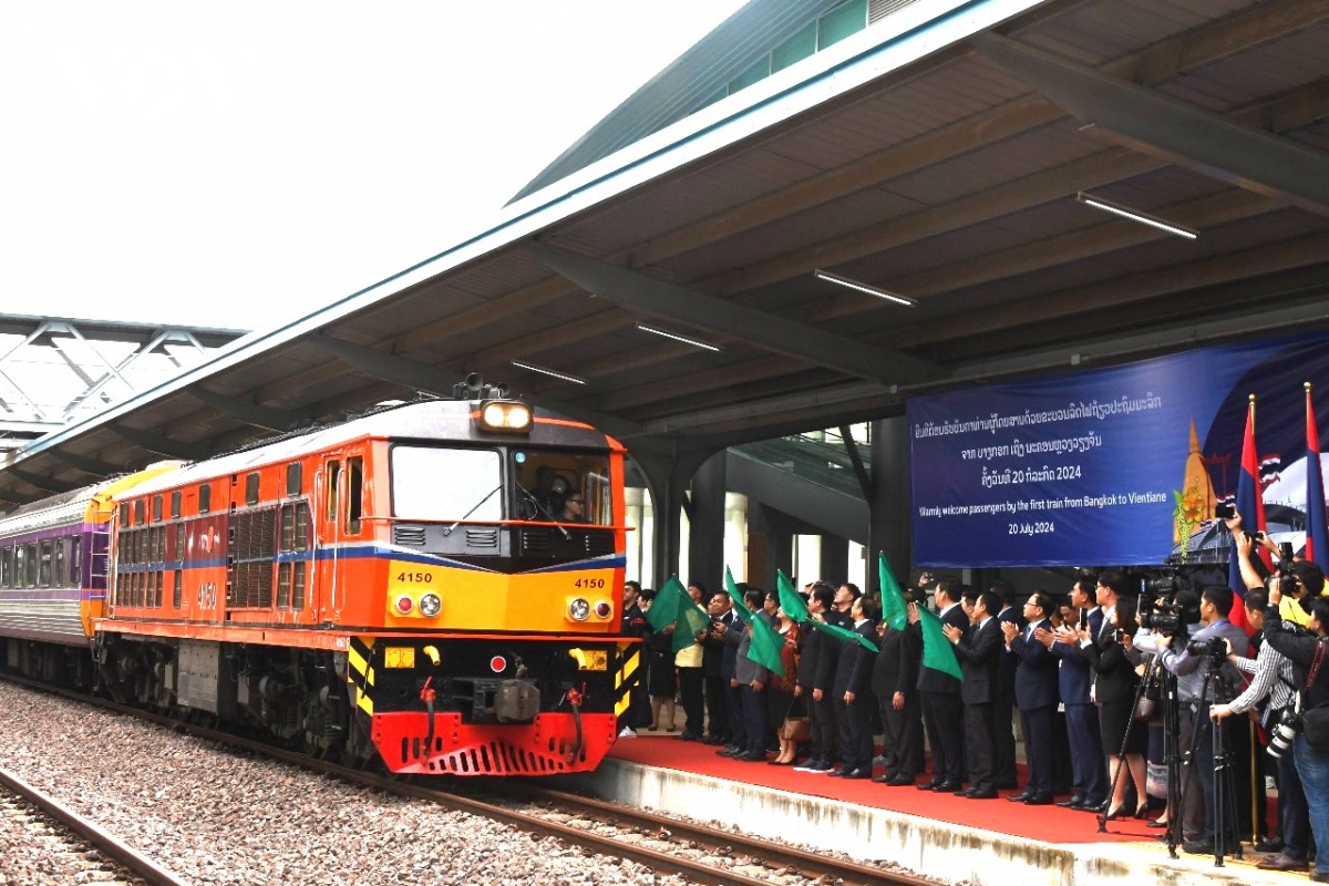 Kết nối đường sắt hai thủ đô của Lào - Thái Lan