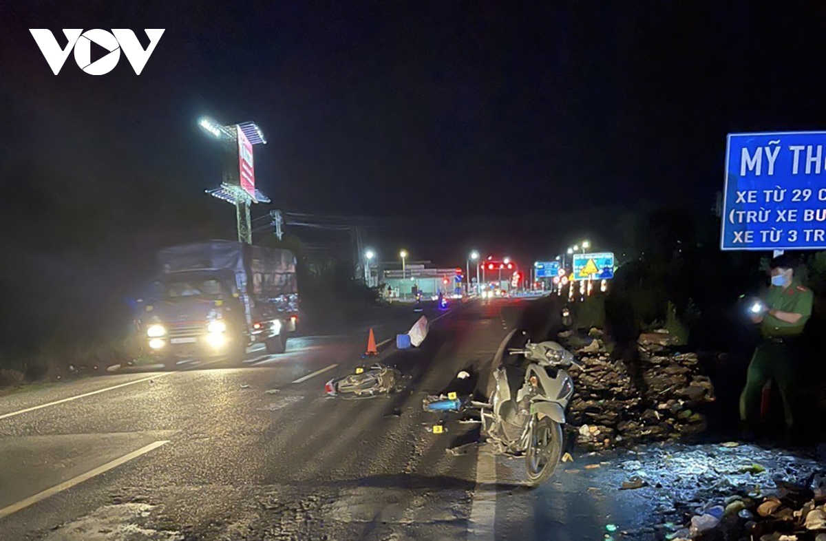 Làm rõ một vụ tai nạn giao thông làm nhiều người thương vong ở Tiền Giang