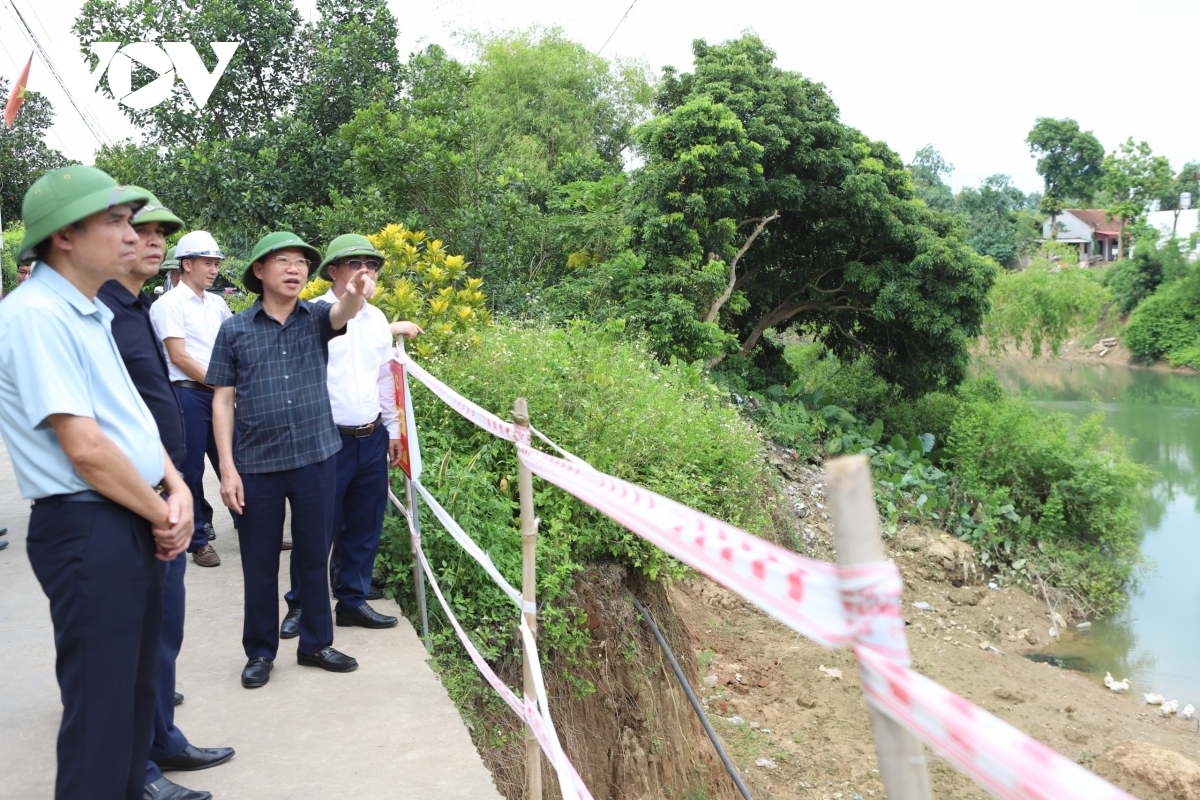 Sạt lở bờ sông Thương ở Yên Thế, Chủ tịch tỉnh Bắc Giang chỉ đạo khẩn