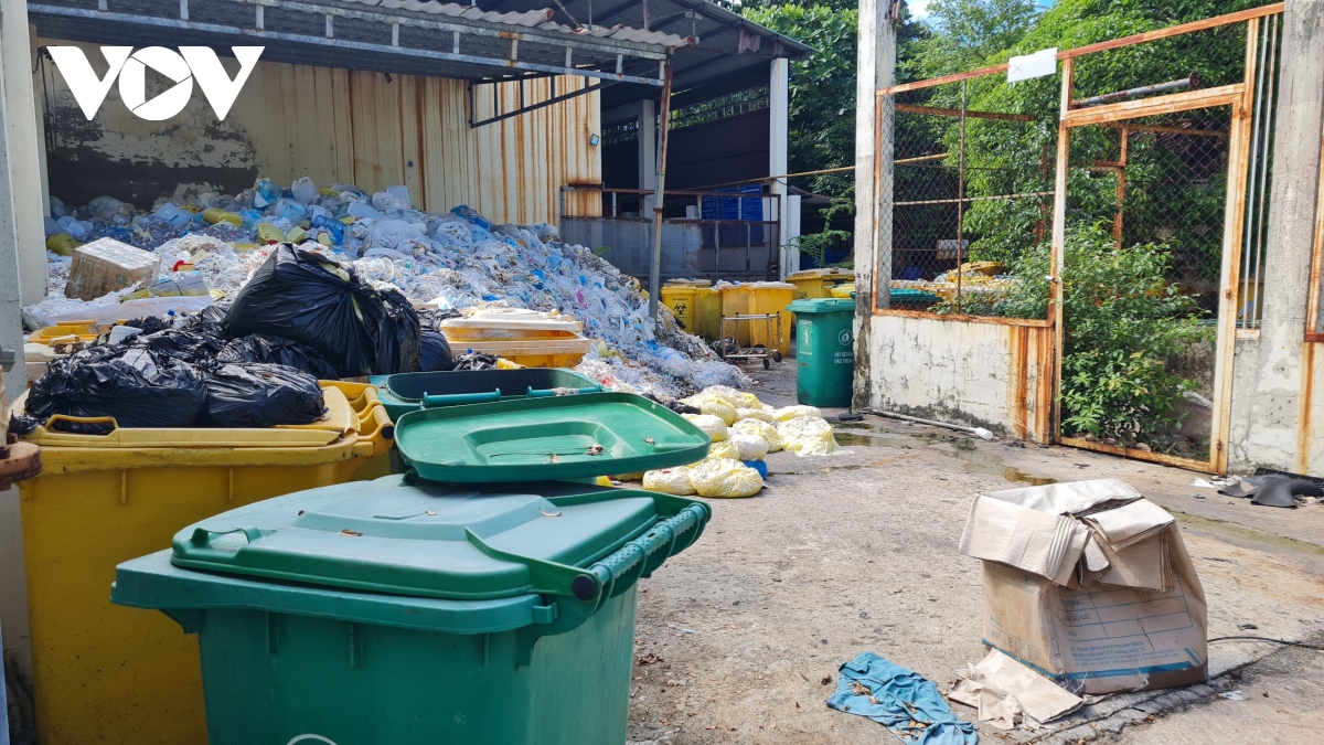 Kiên Giang: Tồn đọng gần 200 tấn rác thải y tế lây nhiễm