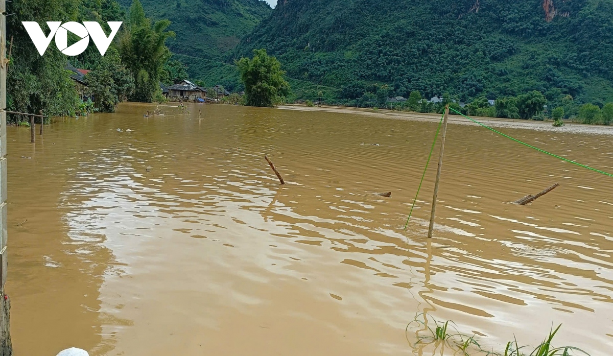 Một tháng sau cơn lũ dữ, Tông Cọ (Sơn La) lại ngập trong biển nước