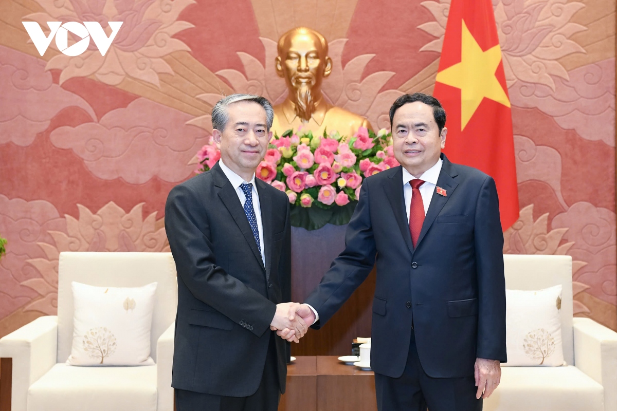 Chủ tịch Quốc hội Trần Thanh Mẫn tiếp Đại sứ Trung Quốc Hùng Ba