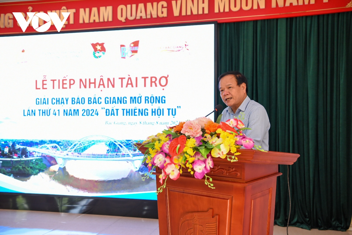 Mở Bib Giải chạy Báo Bắc Giang mở rộng năm 2024 "Đất thiêng hội tụ"