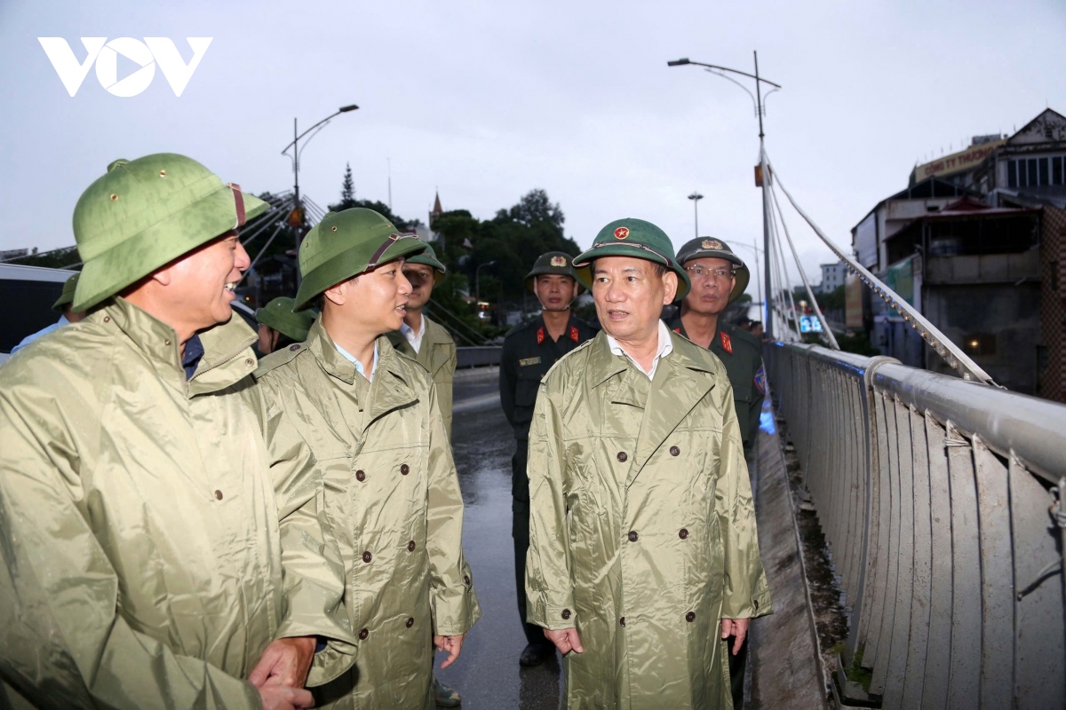 Phó Thủ tướng Hồ Đức Phớc kiểm tra tình hình khắc phục hậu quả thiên tai tại Cao Bằng