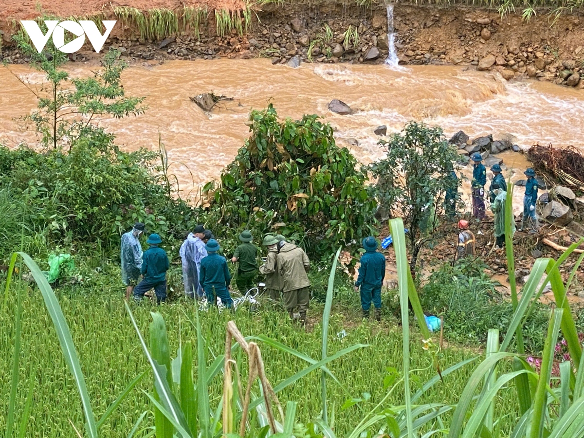 Xác minh danh tính 21 nạn nhân vụ sạt lở tại QL34 ở Cao Bằng