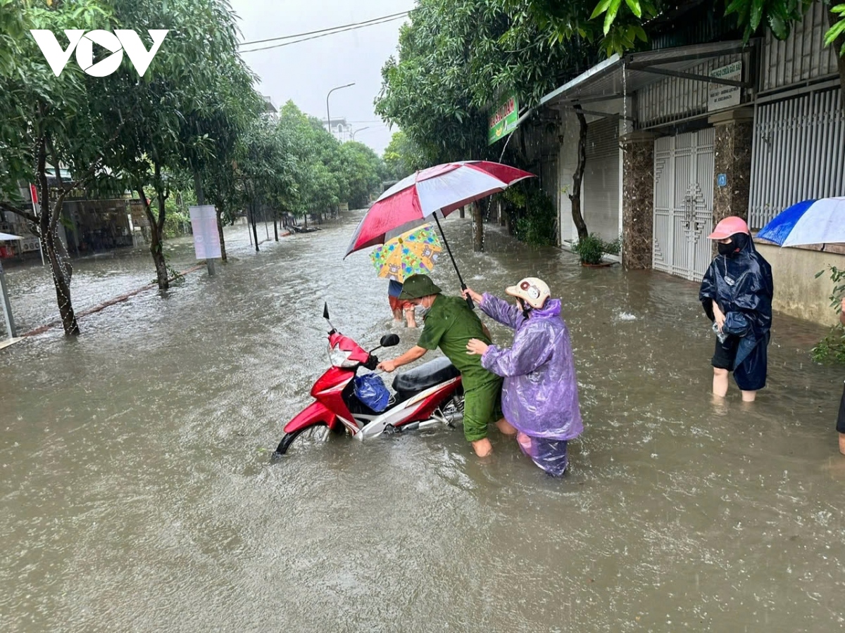 Thời tiết hôm nay 24/9: Mưa rào từ Nghệ An đến Quảng Ngãi, Bắc Tây Nguyên